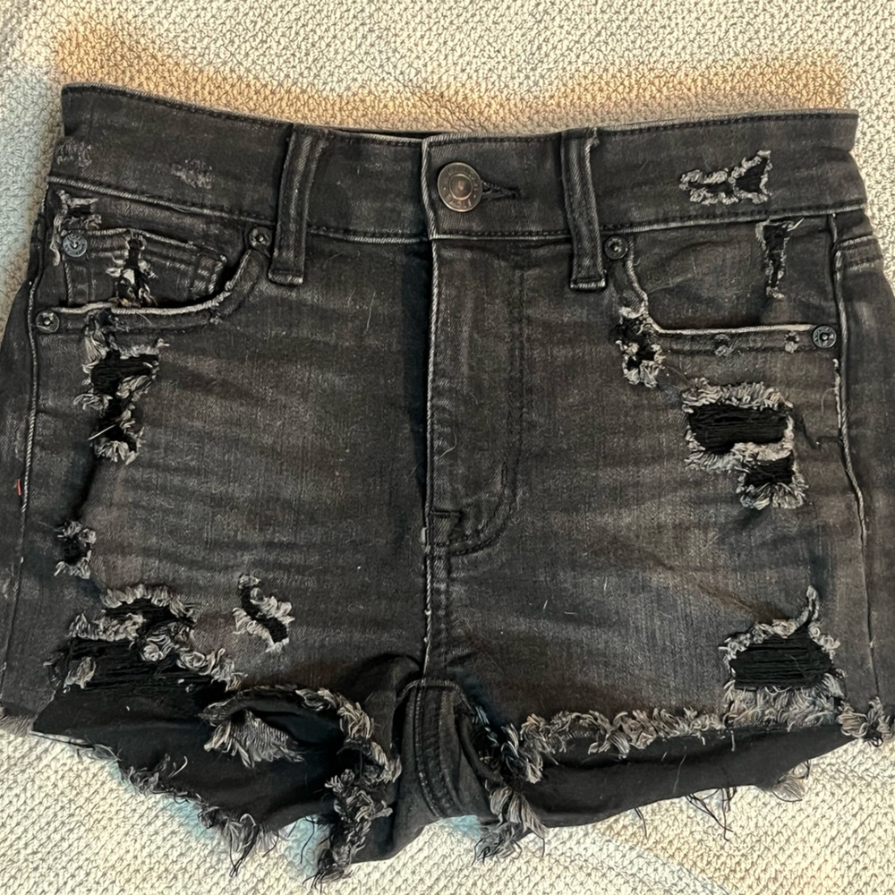 American Eagle Outfitters Women’s Black Stretch Jean Shorts Distressed